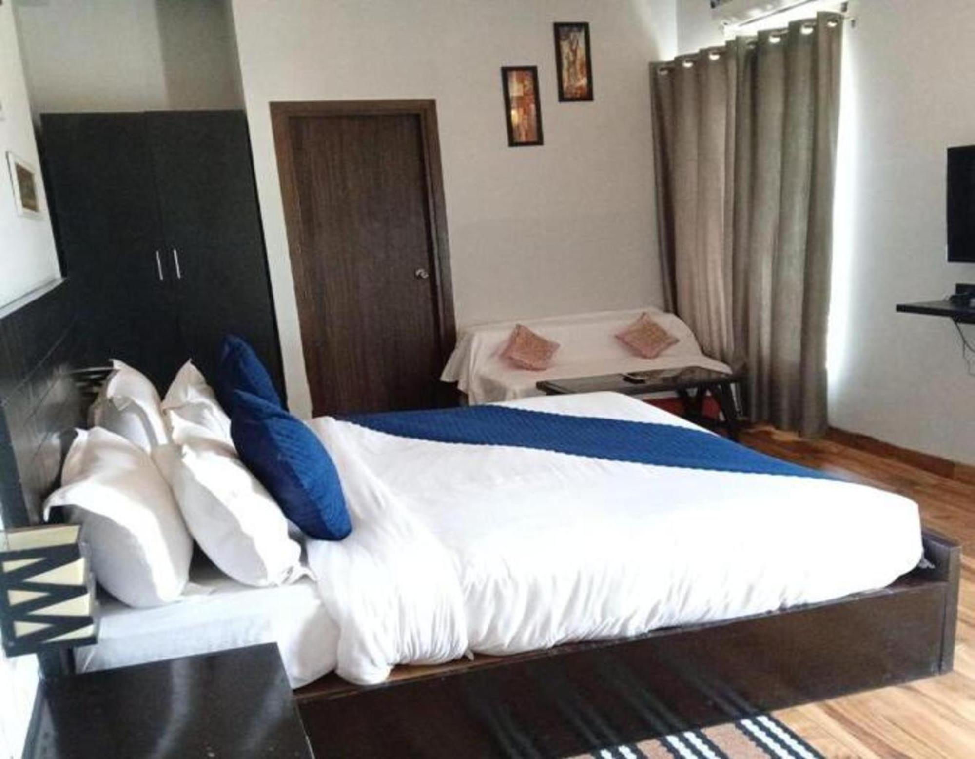 Vrindavan Dreams Hotel And Suites Dış mekan fotoğraf